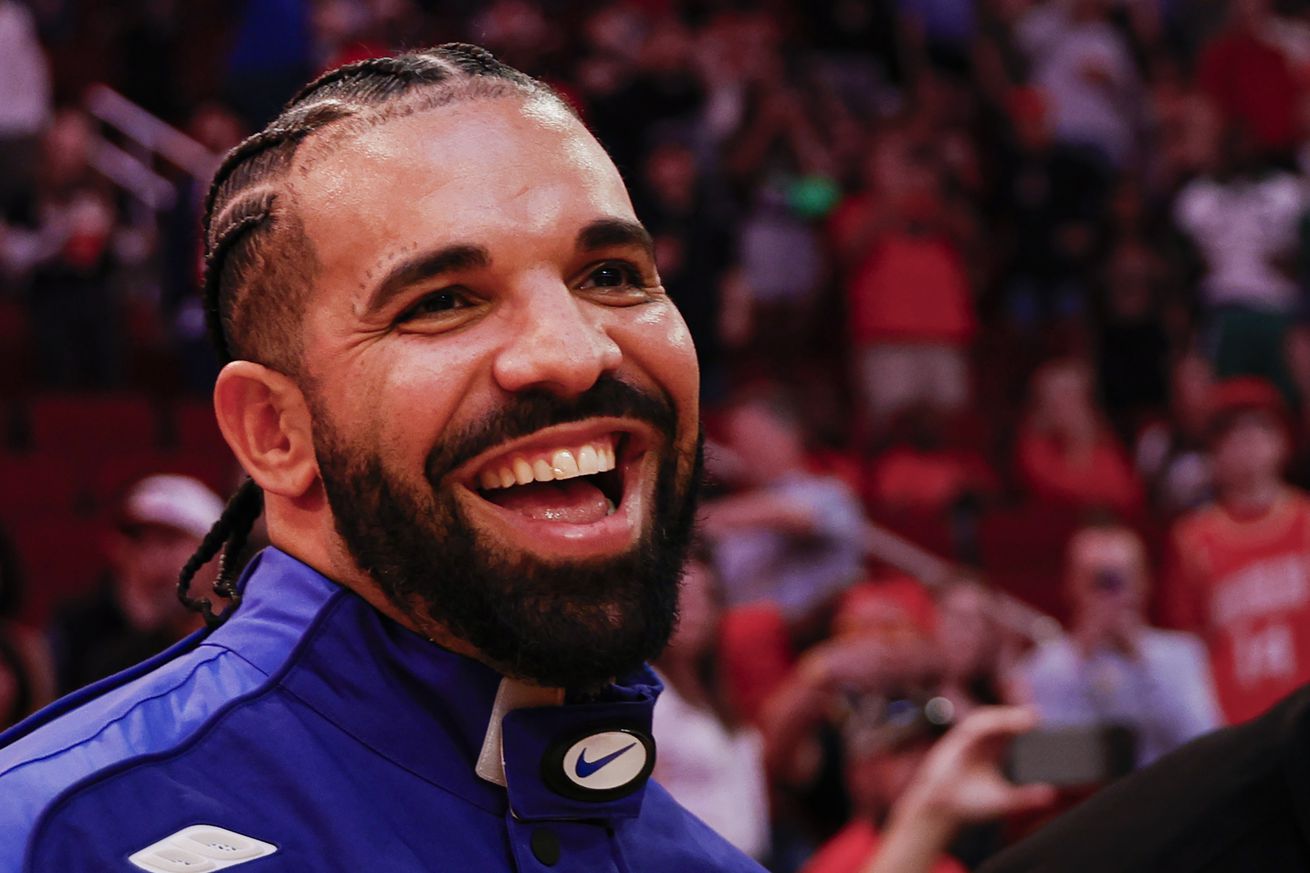 Drake places massive wager on Mike Tyson to beat Jake Paul in Netflix main event