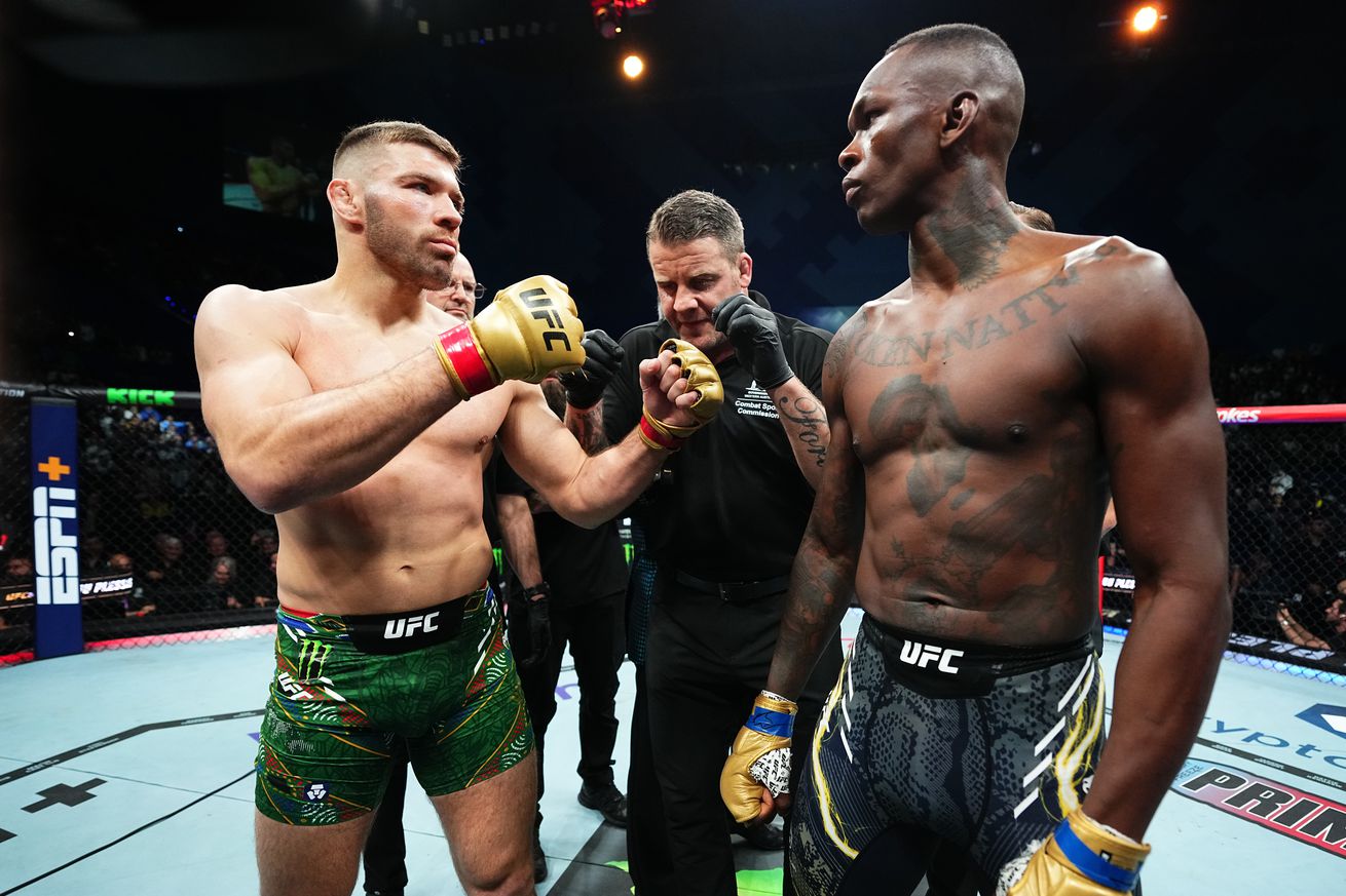 Robert Whittaker: Dricus du Plessis wrote ‘really good blueprint’ on beating Israel Adesanya