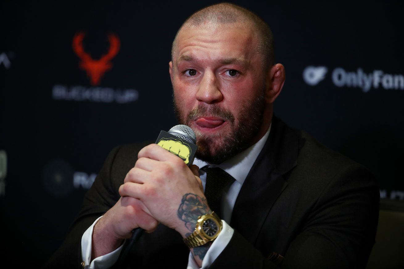 ‘I can’t quit staring’: Pros react to alleged Conor McGregor explicit photo leaks