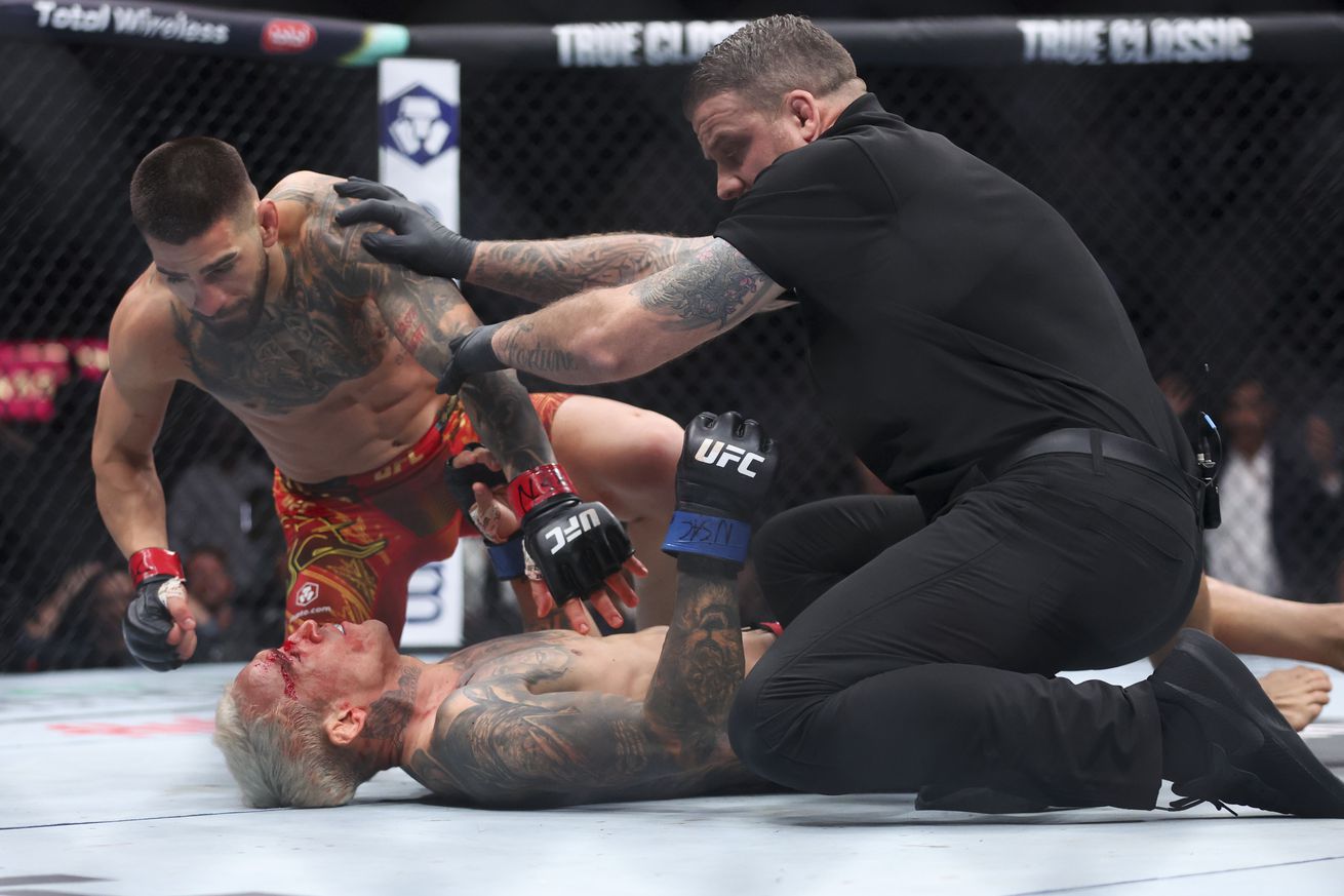 Charles Oliveira says Ilia Topuria ‘the one who hit me the hardest’ in MMA: ‘I asked many times what had happened’ at UFC 317