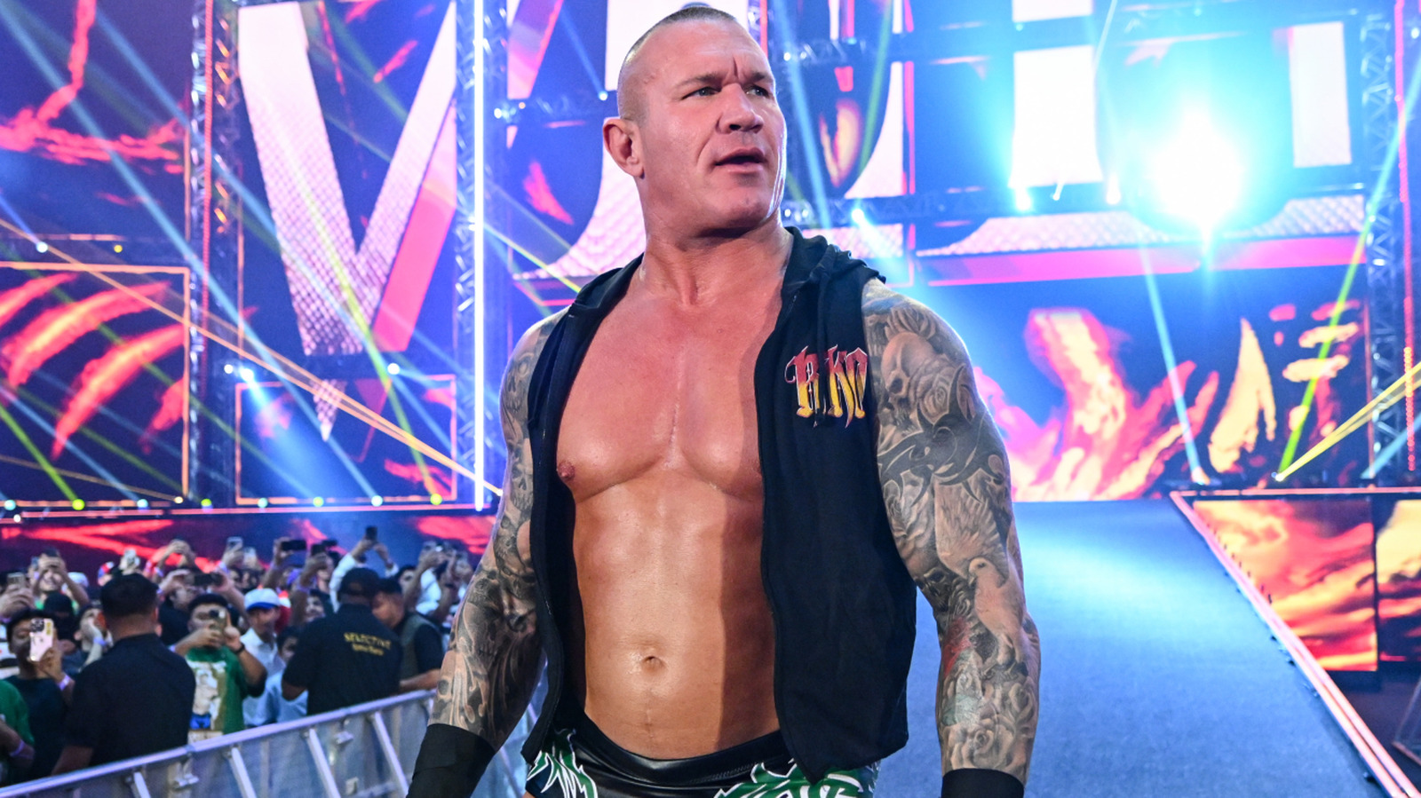 Several WWE Stars Want Fans To Watch Canelo-Crawford On Netflix