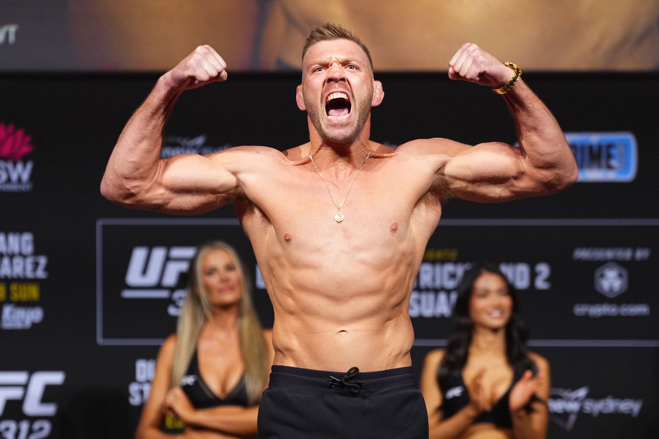 Morning Report | Brendan Schaub sees Dricus du Plessis chasing 3 titles: ‘Heavyweight’s not as far a stretch for him’