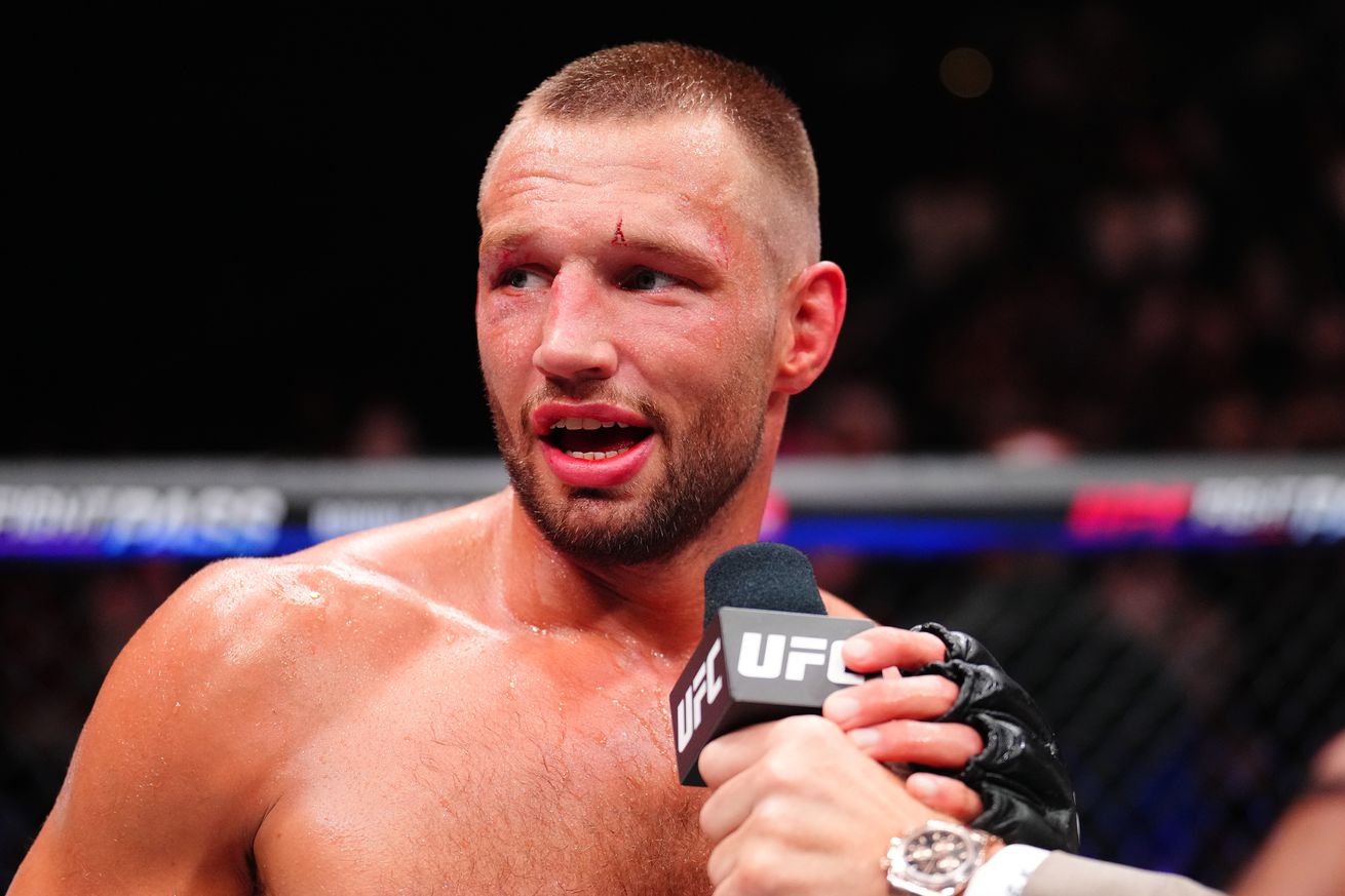 Reinier de Ridder laughs off Paulo Costa’s insults and responses to fake Twitter account: ‘Keep trying’