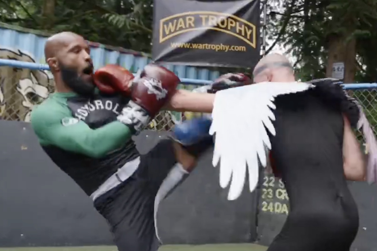 ‘It just f*cking pissed me off’: Watch Demetrious Johnson lose temper, drop Streetbeefs fighter with head kick