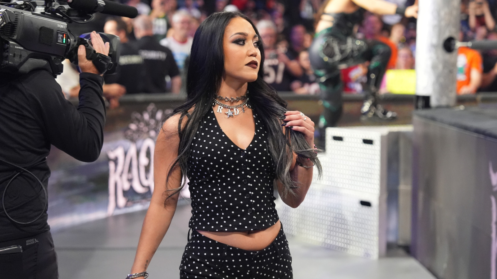 WWE Raw Results 9/15 – Becky Lynch & Seth Rollins Meet With AJ Lee & CM Punk, Roxanne Perez Faces Lyra Valkyria
