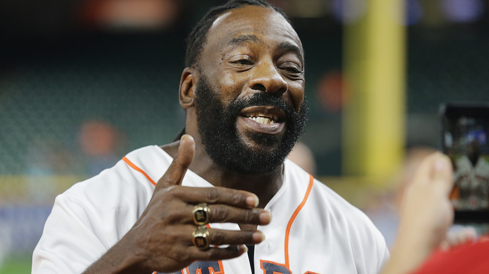 WWE HOFer Booker T Addresses Commentary Complaints