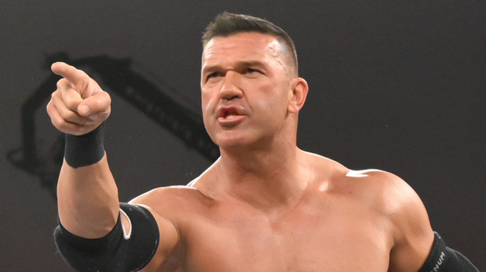 Frankie Kazarian Posts Reunion Photo With AJ Styles, Other Former TNA Stars After Raw