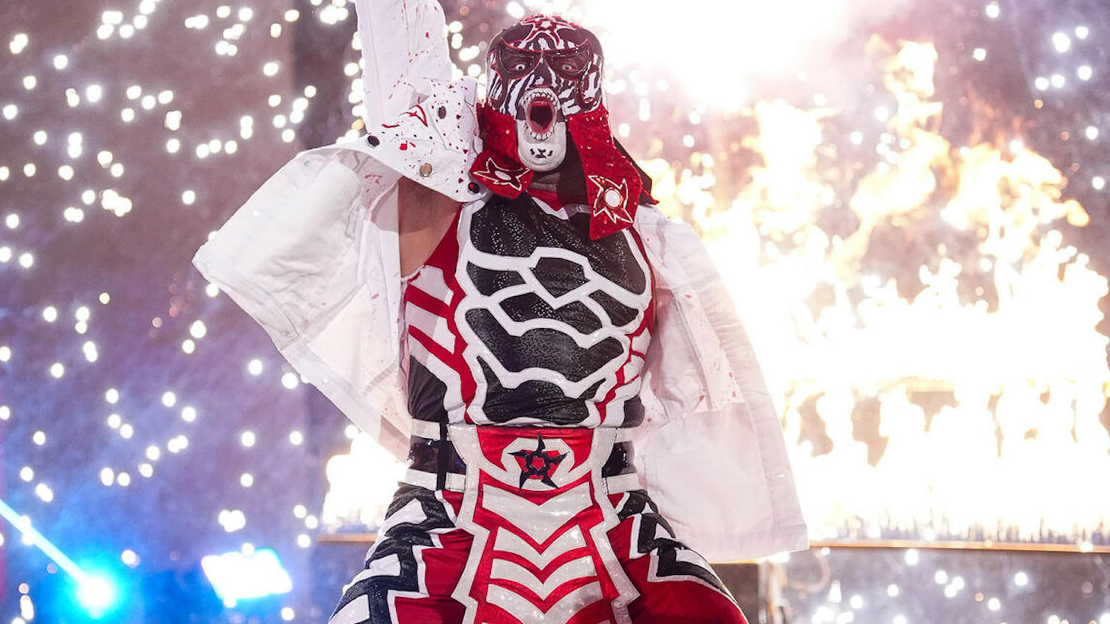 Penta Beats Dominik Mysterio In WWE Raw IC Title Rematch After Finn Balor Interferes