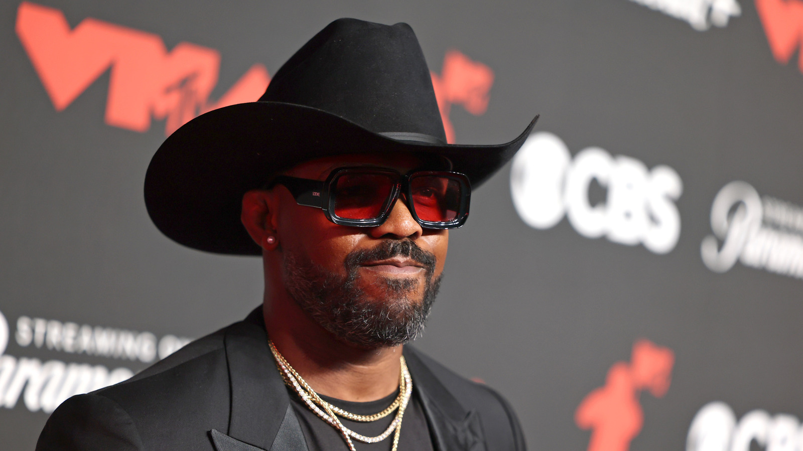 Jon Jones’ Dirty Boxing Gets DC Promoter’s License Amidst UFC White House Dispute