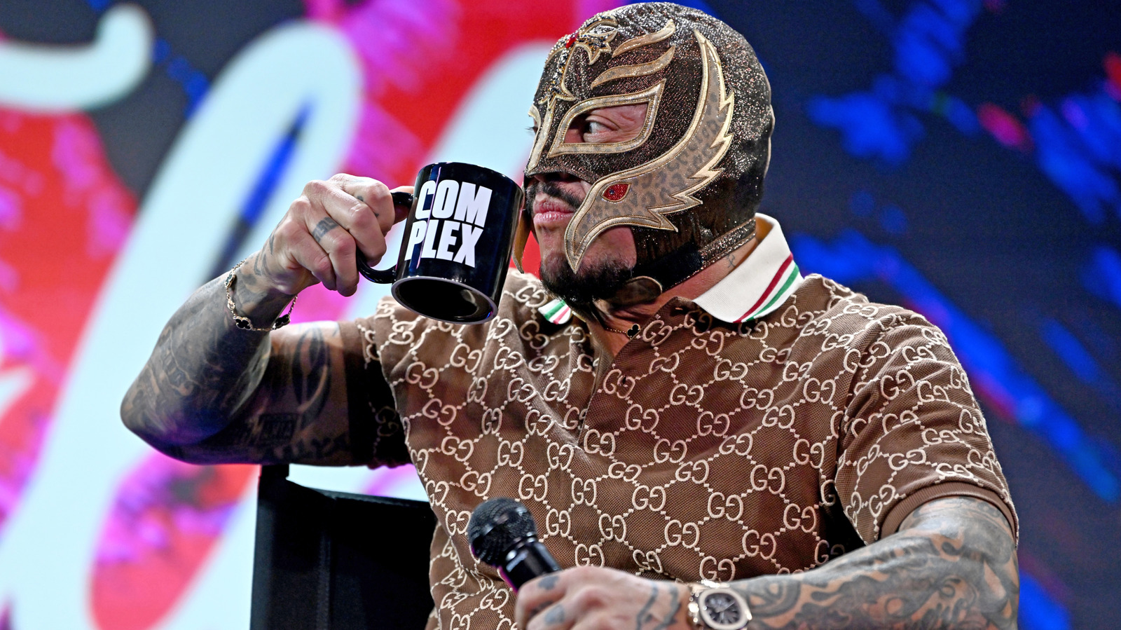 Rey Mysterio Returns On WWE Raw, Joins Men’s IC Title Ladder Match At WrestleMania 42