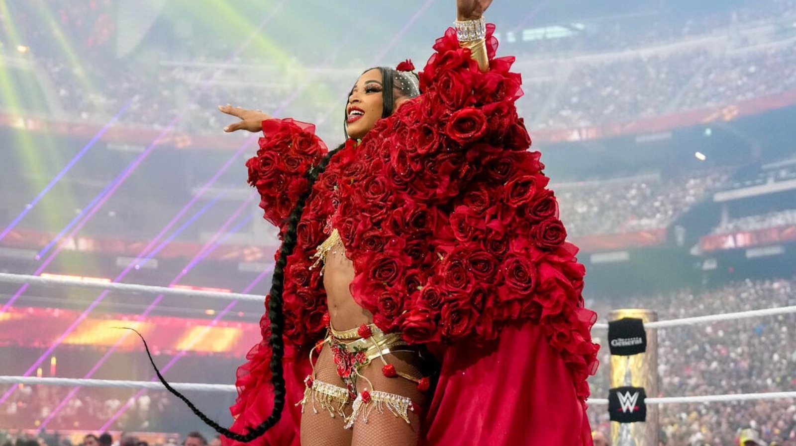 Bianca Belair Returns At WWE WrestleMania 42 To Announce Pregnancy