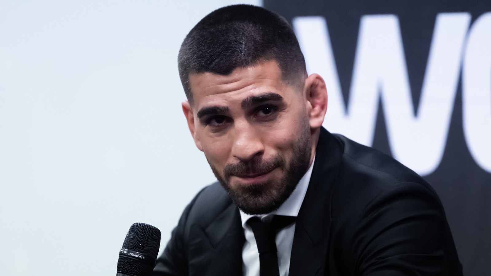 UFC Lightweight Champion Ilia Topuria Calls Controversial Star ‘Dumb As F***’