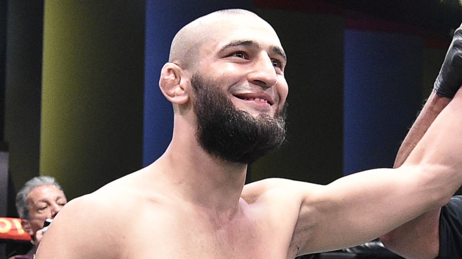 Ex-UFC Star Rooting For Khamzat Chimaev Against ‘Piece Of S***’ Sean Strickland