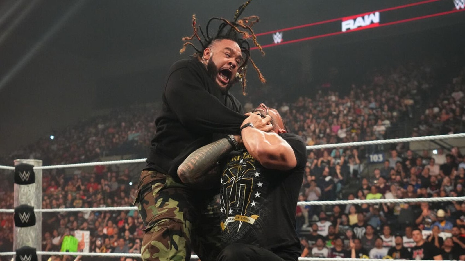 Jacob Fatu Takes Out Roman Reigns Again During WWE Backlash Contract Signing On Raw
