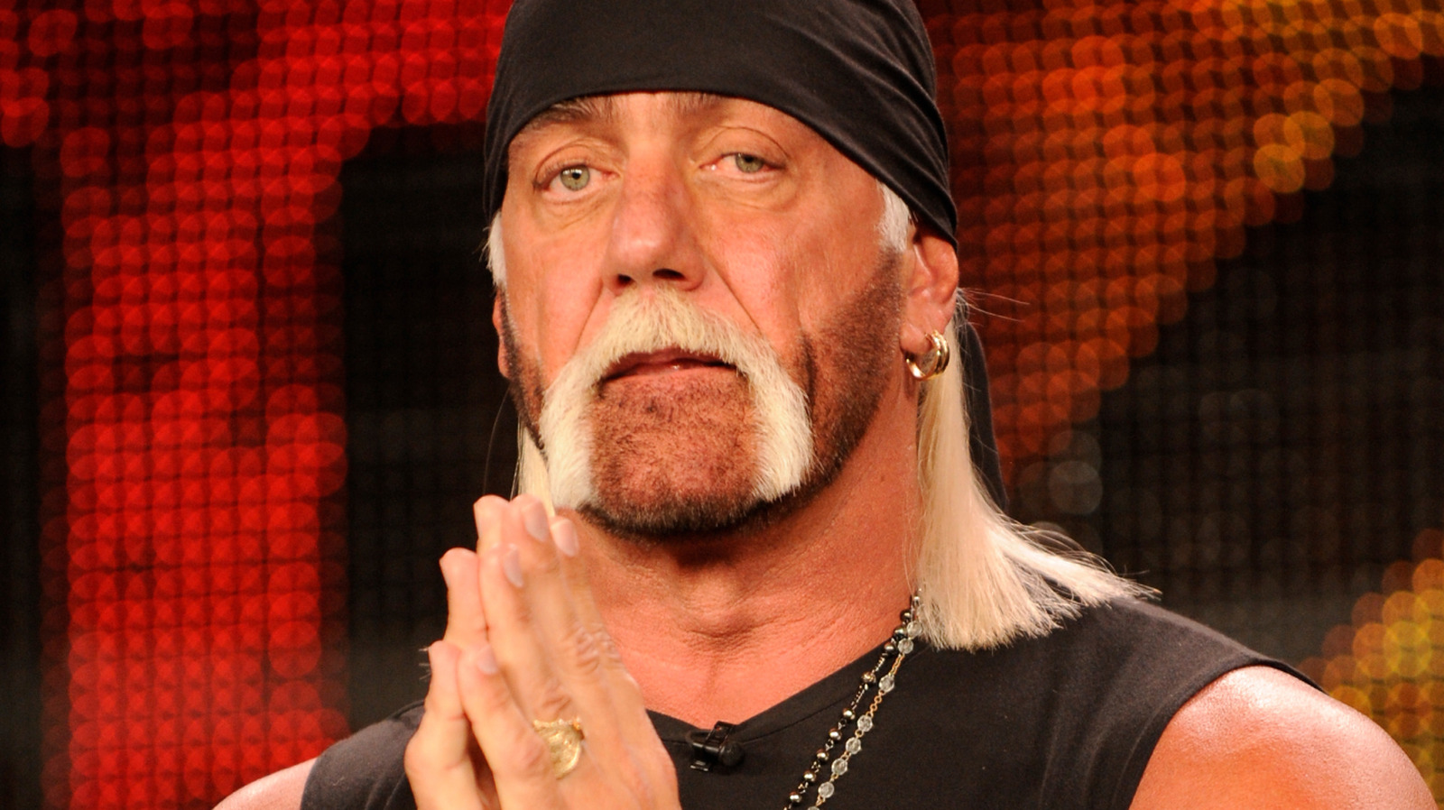 AEW’s Tony Schiavone Assesses Netflix’s Hulk Hogan Doc