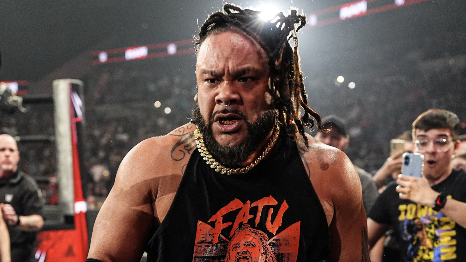 WWE Raw Results 5/11 – Six Man Tag Team Match, Acknowledgement Ceremony & More