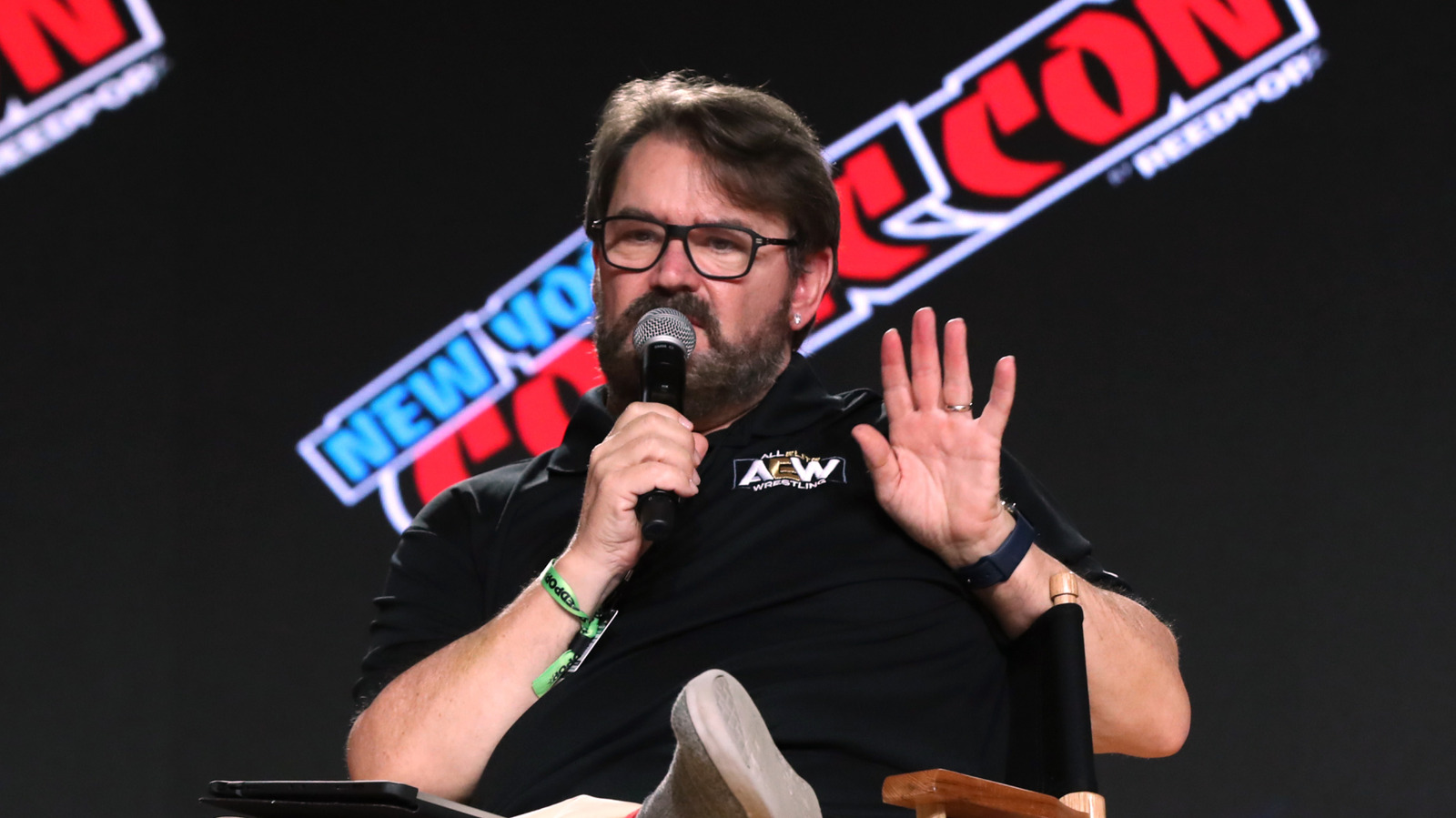 Tony Schiavone Details How Hands-On Tony Khan Is With AEW Commentary