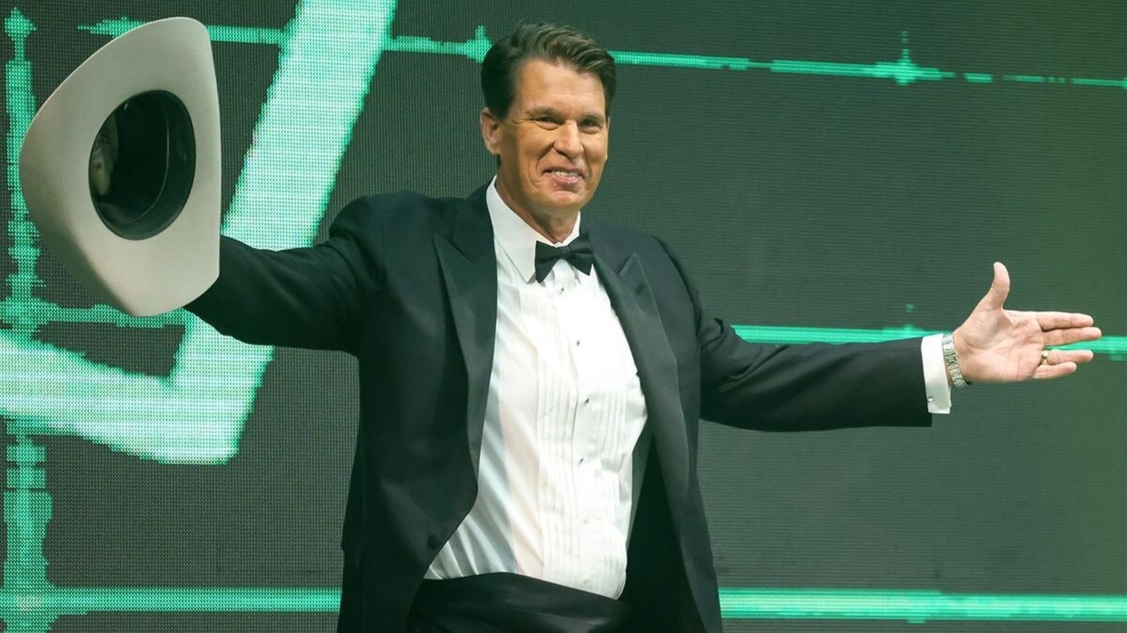 WWE Hall Of Famer JBL Says Upcoming AEW All In World Title Match Will Be ‘Fantastic’