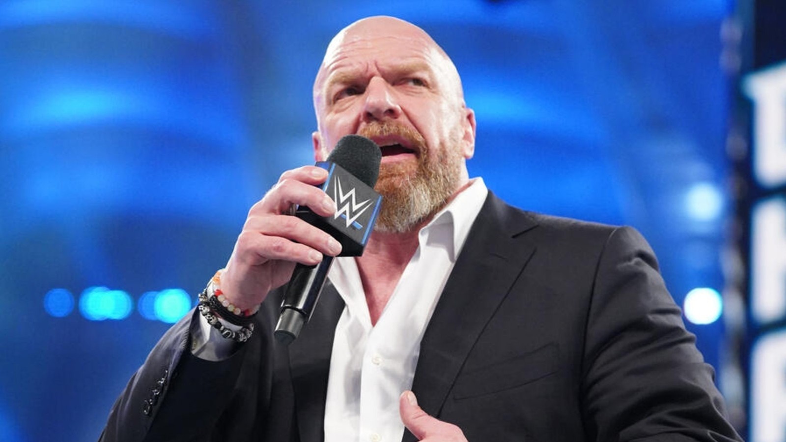Backstage News On When WWE SmackDown Is Expected To Go Back To Three Hours