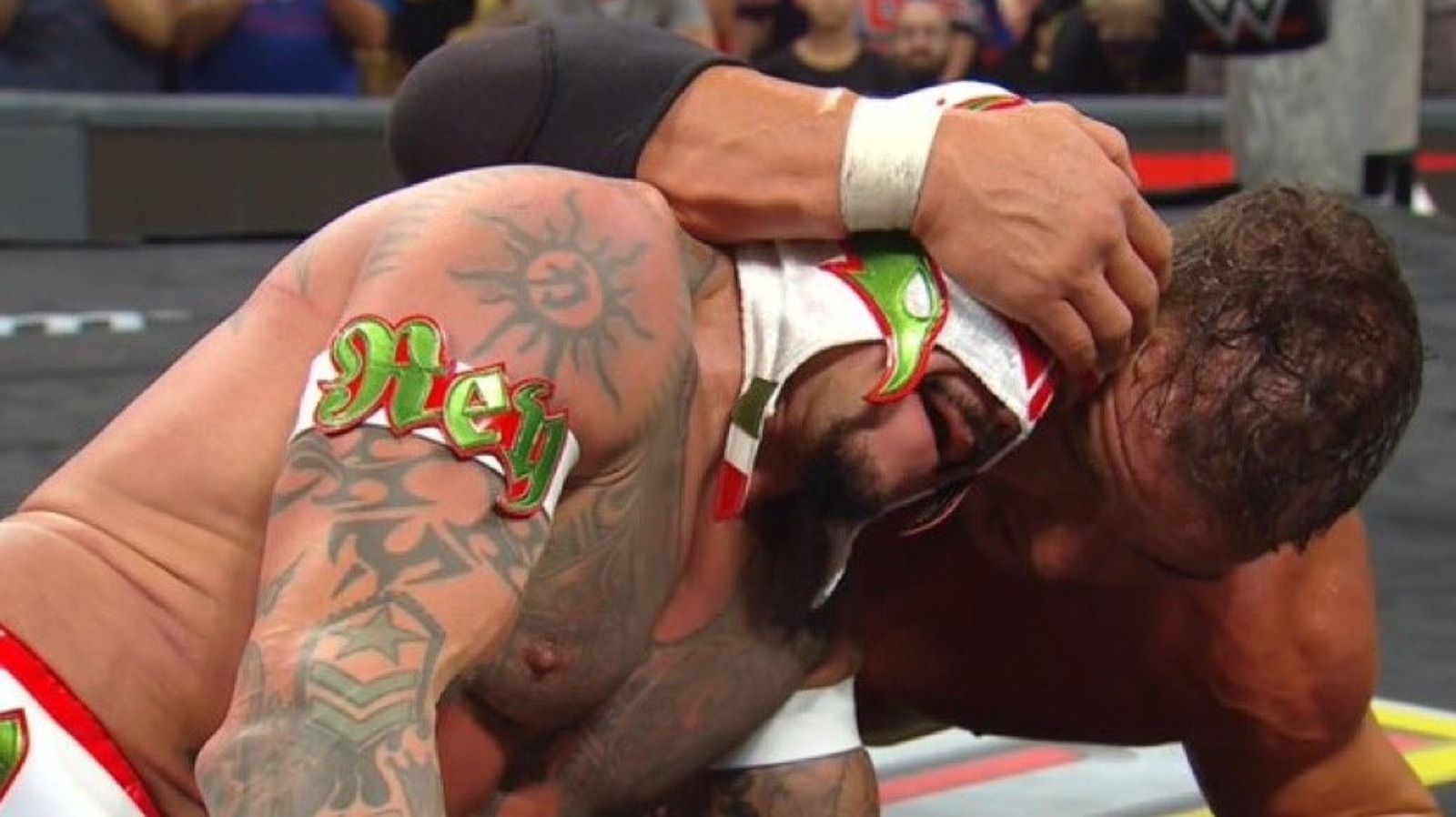 Chad Gable Defeats Rey Mysterio, Wins First WWE Men’s IC Title Defense On Raw