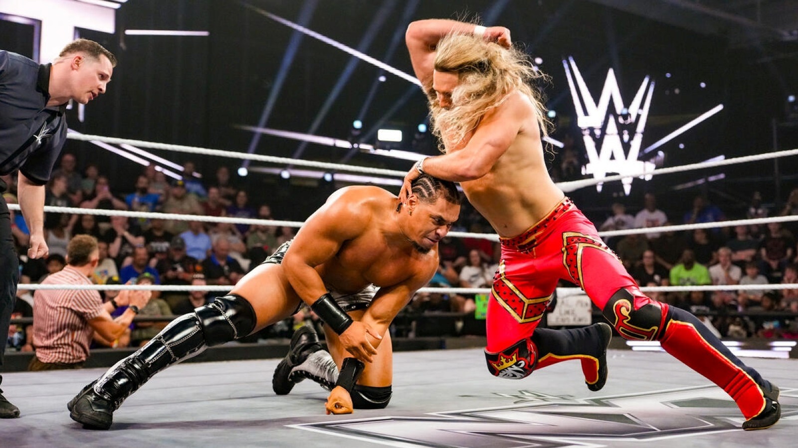 Lexis King Retains WWE Men’s Speed Title Thanks To Numbers Advantage