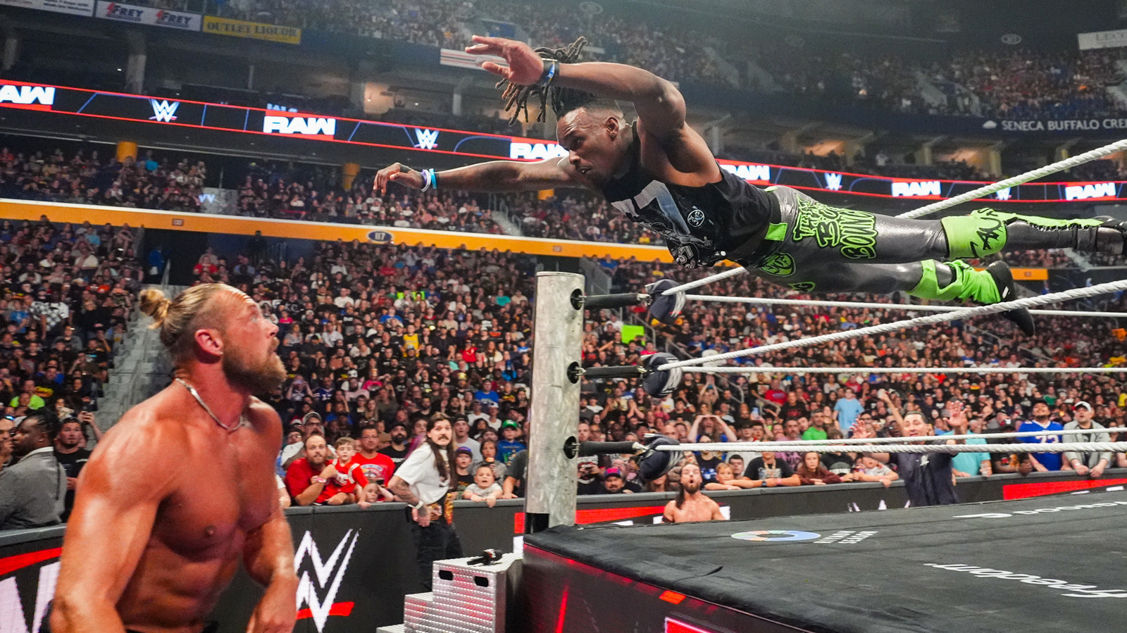Je’Von Evans Recalls WWE Raw Moment That Inspired Him To Become A Wrestler