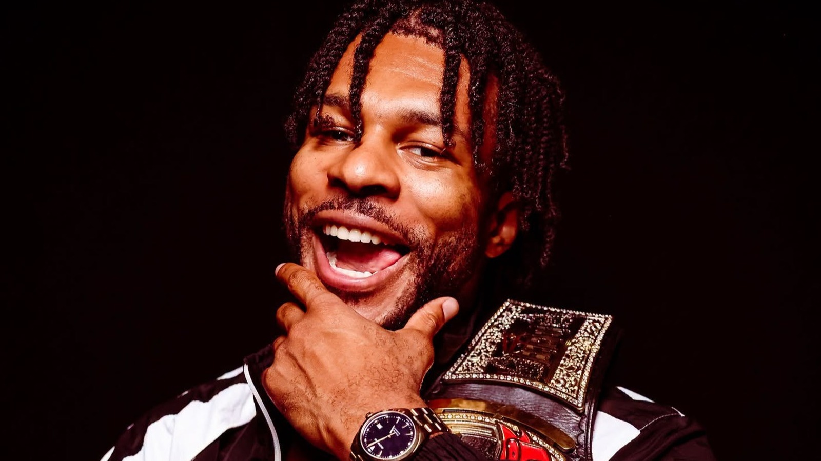 AEW’s Kevin Knight Cites WWE HOFers & NFL Players As Inspiration For His Character