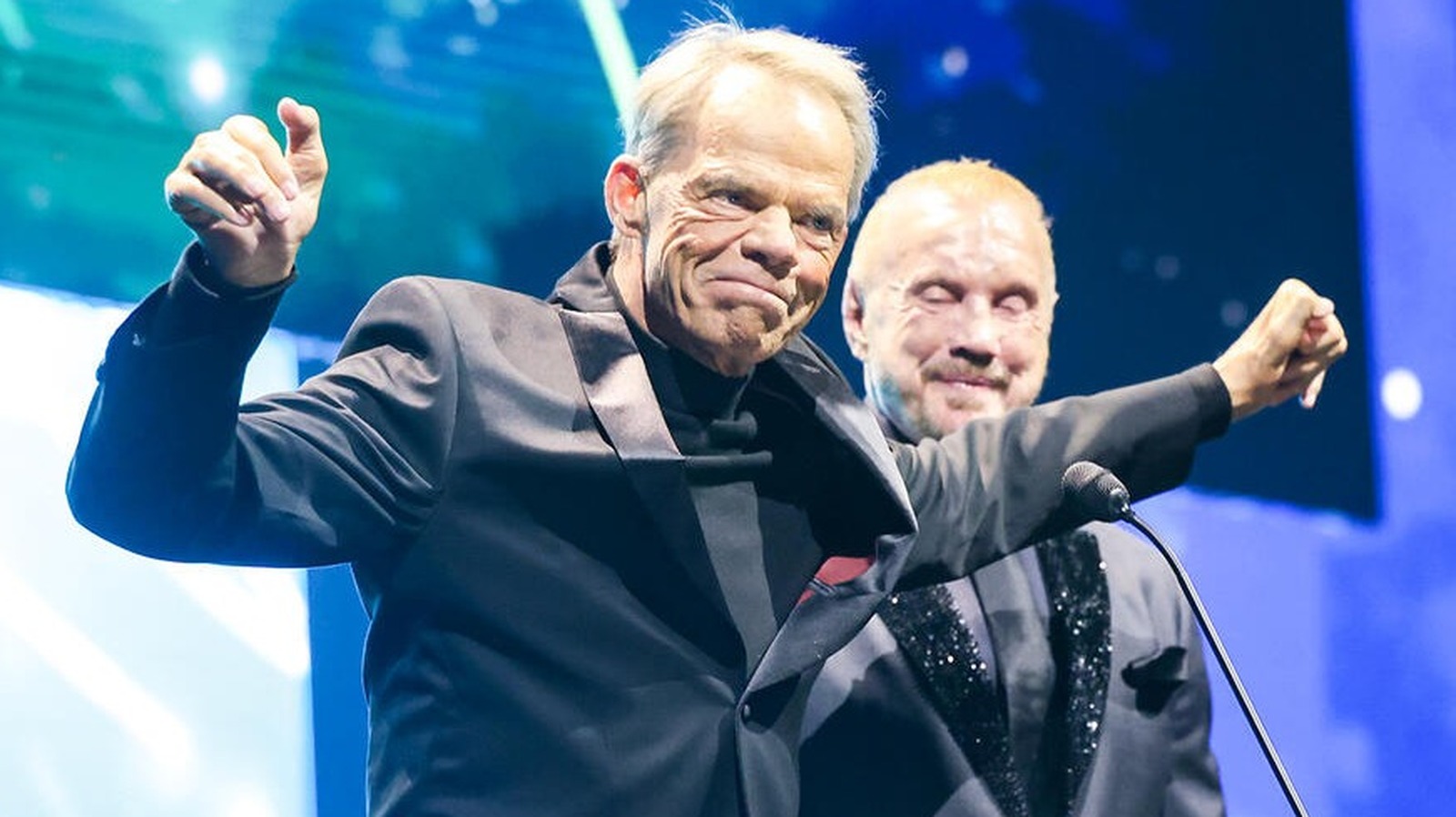 Lex Luger Planned To Walk During WWE Hall Of Fame Ceremony But Fell The Day Before
