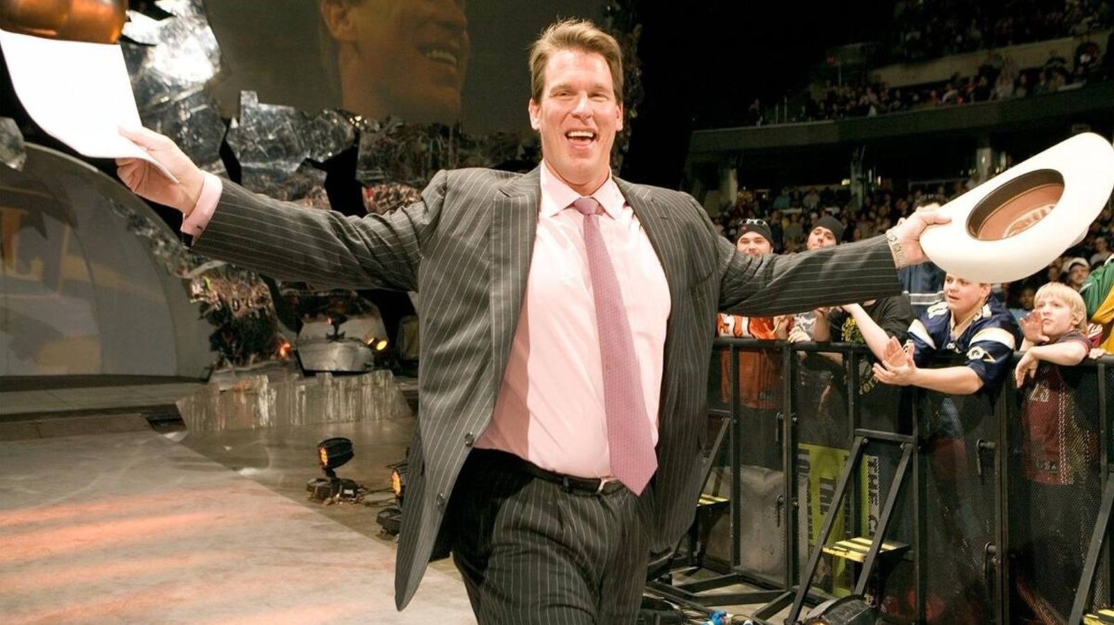 JBL Recalls WWE HOFer Spiking Drinks During Infamous ‘Plane Ride From Hell’
