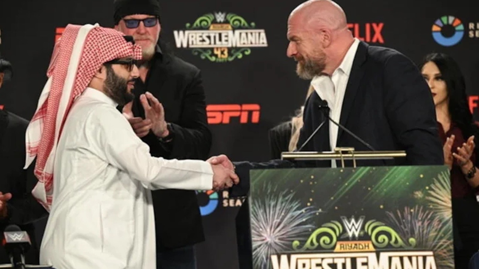 Dave Meltzer Explains Incentives For WWE To Go Through With Crown Jewel Amidst Conflict
