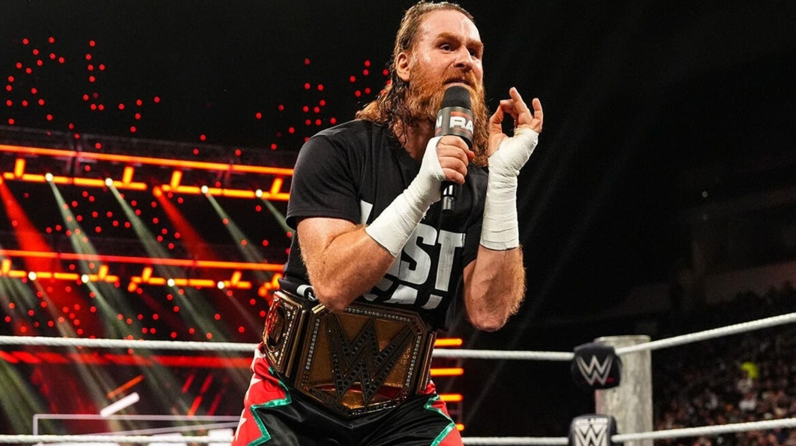 Sami Zayn Still Undisputed WWE Champion After Defeating Trick Williams On SmackDown